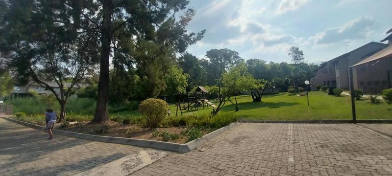 To Let 2 Bedroom Property for Rent in North Riding Gauteng