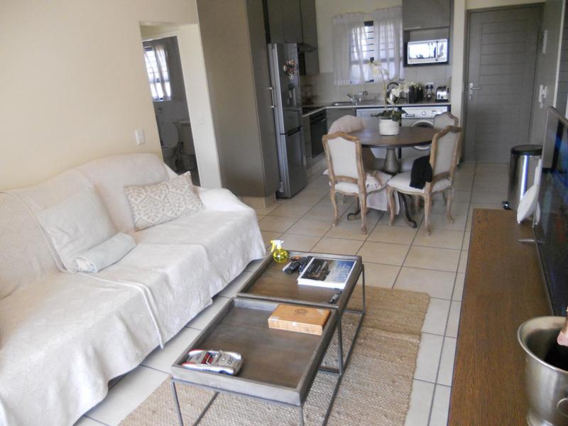 To Let 1 Bedroom Property for Rent in Bryanston Gauteng