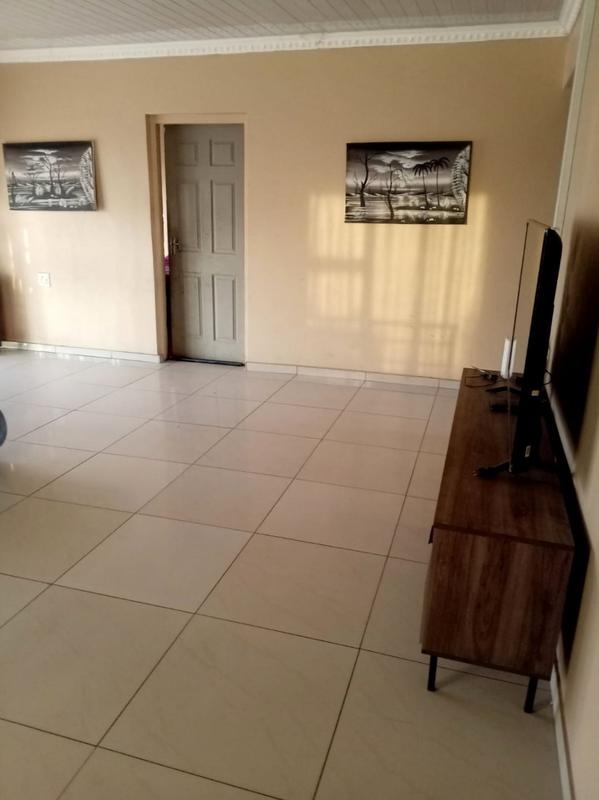 5 Bedroom Property for Sale in Thulani Gauteng