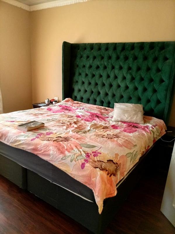 5 Bedroom Property for Sale in Thulani Gauteng