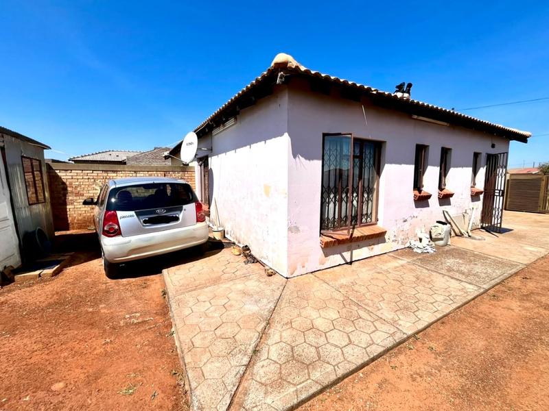 2 Bedroom Property for Sale in Westonaria Gauteng