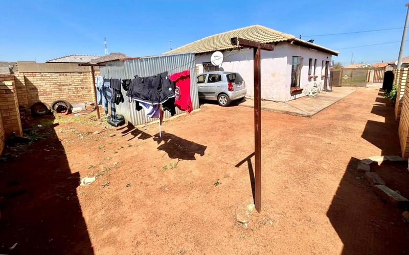 2 Bedroom Property for Sale in Westonaria Gauteng