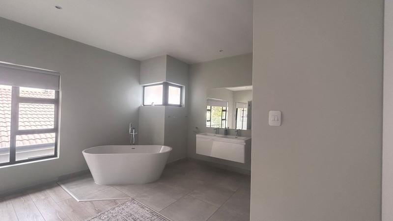 3 Bedroom Property for Sale in Bedfordview Gauteng