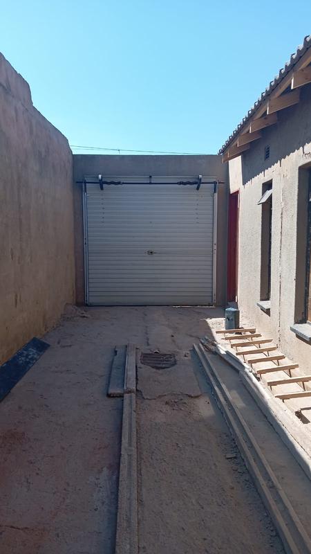 To Let 2 Bedroom Property for Rent in Emdeni Gauteng