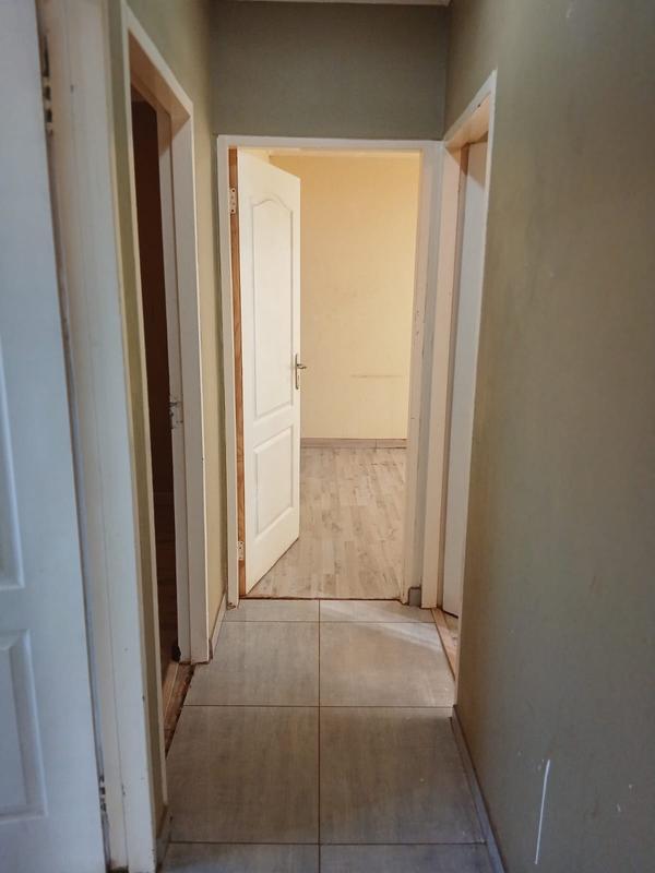 To Let 3 Bedroom Property for Rent in Protea Glen Gauteng