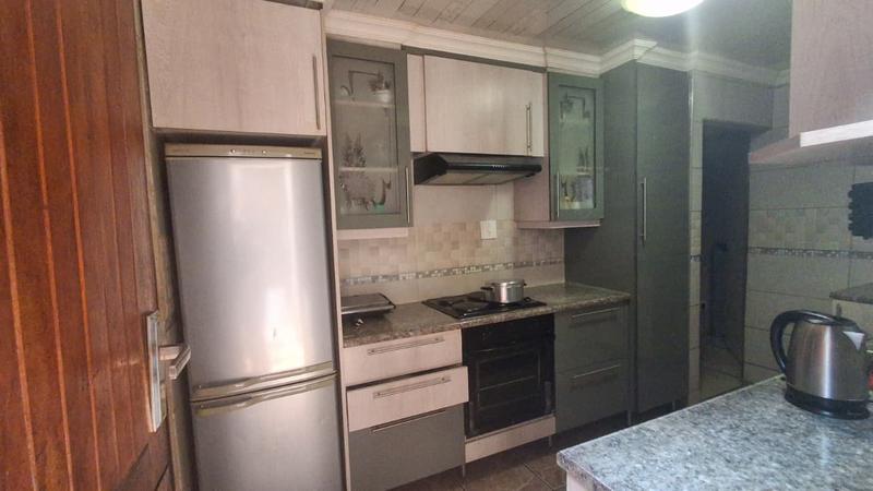 3 Bedroom Property for Sale in Kwenele South Gauteng