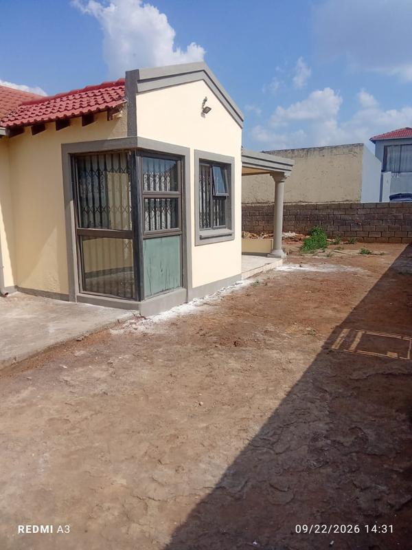 3 Bedroom Property for Sale in Siluma View Gauteng