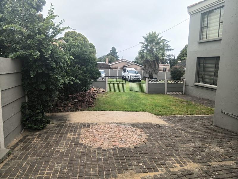 5 Bedroom Property for Sale in Witpoortjie Gauteng