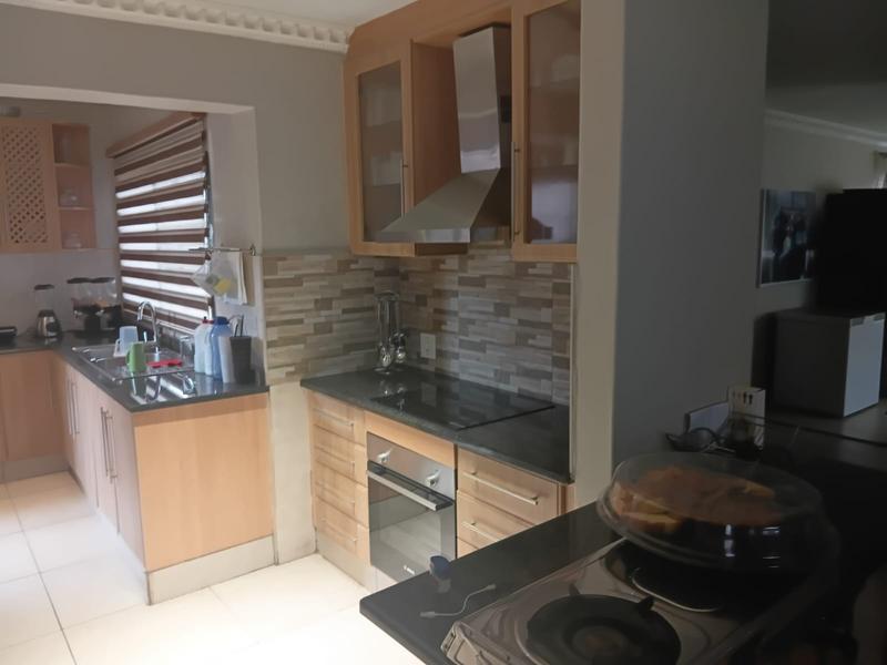 5 Bedroom Property for Sale in Witpoortjie Gauteng