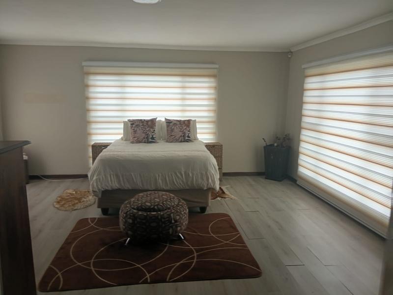 5 Bedroom Property for Sale in Witpoortjie Gauteng