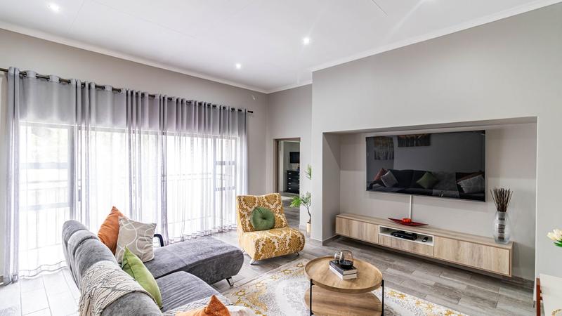 To Let 3 Bedroom Property for Rent in Midstream Estate Gauteng