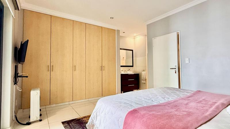 2 Bedroom Property for Sale in Bryanston East Gauteng
