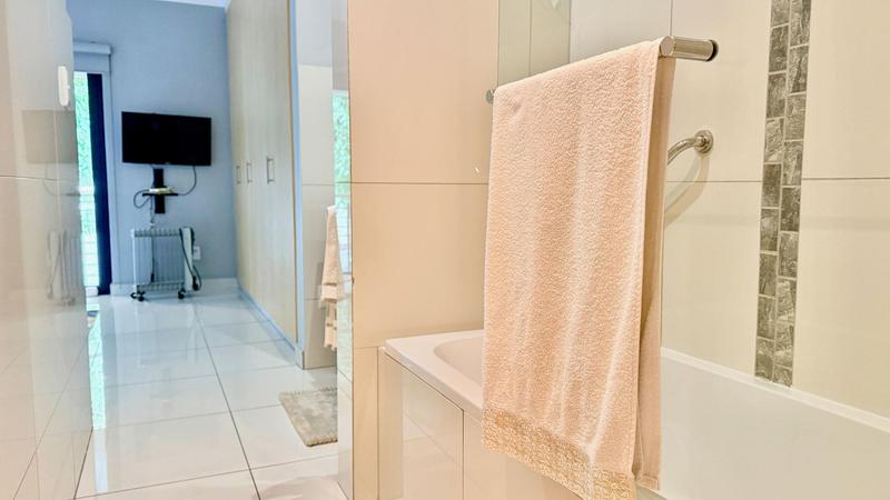 2 Bedroom Property for Sale in Bryanston East Gauteng