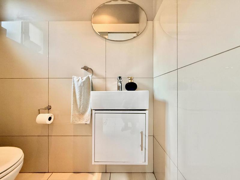 2 Bedroom Property for Sale in Bryanston East Gauteng