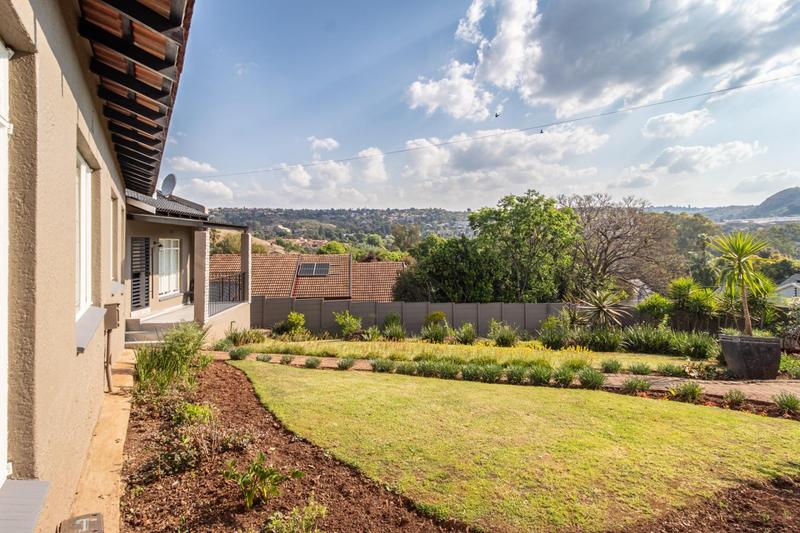3 Bedroom Property for Sale in Roodekrans Gauteng