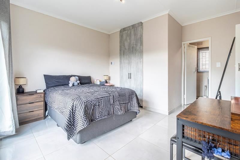 3 Bedroom Property for Sale in Roodekrans Gauteng