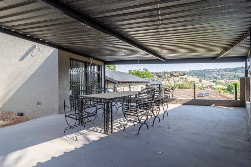 3 Bedroom Property for Sale in Roodekrans Gauteng