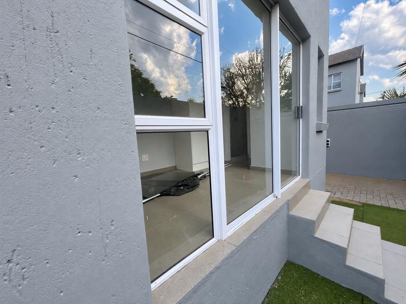 4 Bedroom Property for Sale in Waterkloof Ridge Gauteng