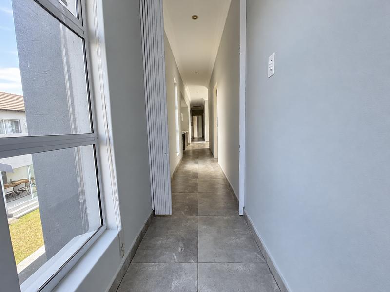 4 Bedroom Property for Sale in Waterkloof Ridge Gauteng