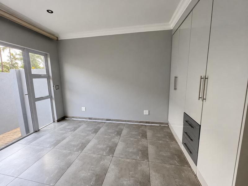 4 Bedroom Property for Sale in Waterkloof Ridge Gauteng