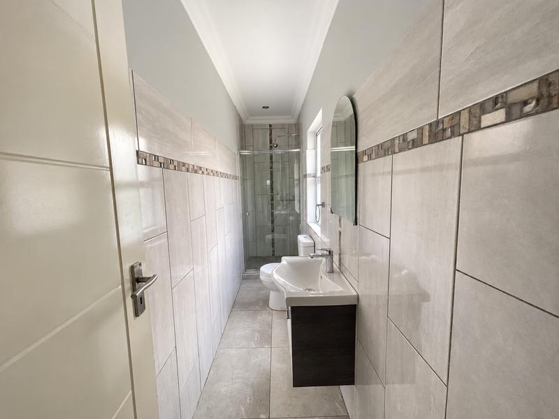 4 Bedroom Property for Sale in Waterkloof Ridge Gauteng