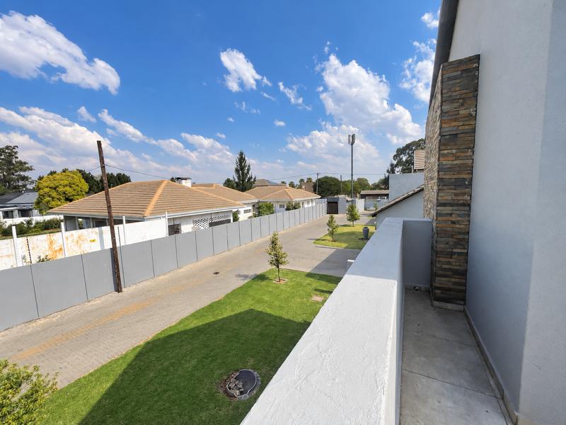4 Bedroom Property for Sale in Waterkloof Ridge Gauteng