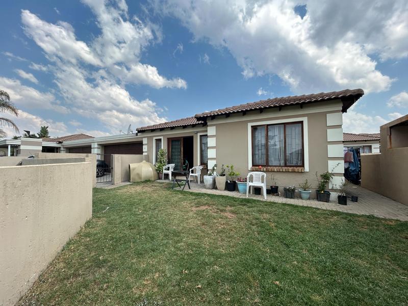2 Bedroom Property for Sale in Arundo Estate Gauteng