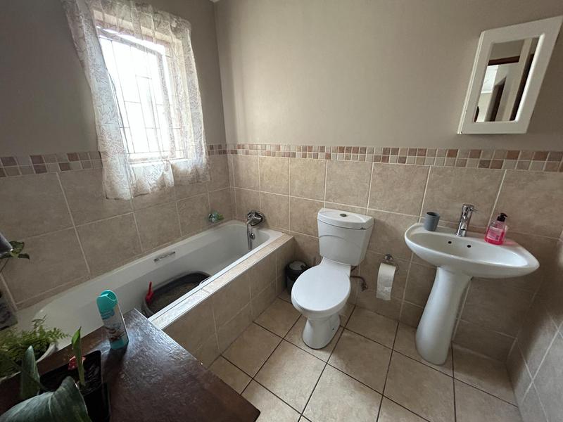 2 Bedroom Property for Sale in Arundo Estate Gauteng