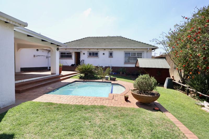 3 Bedroom Property for Sale in Dawnview Gauteng