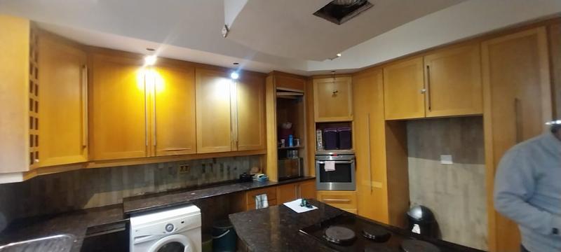 5 Bedroom Property for Sale in Kensington Gauteng