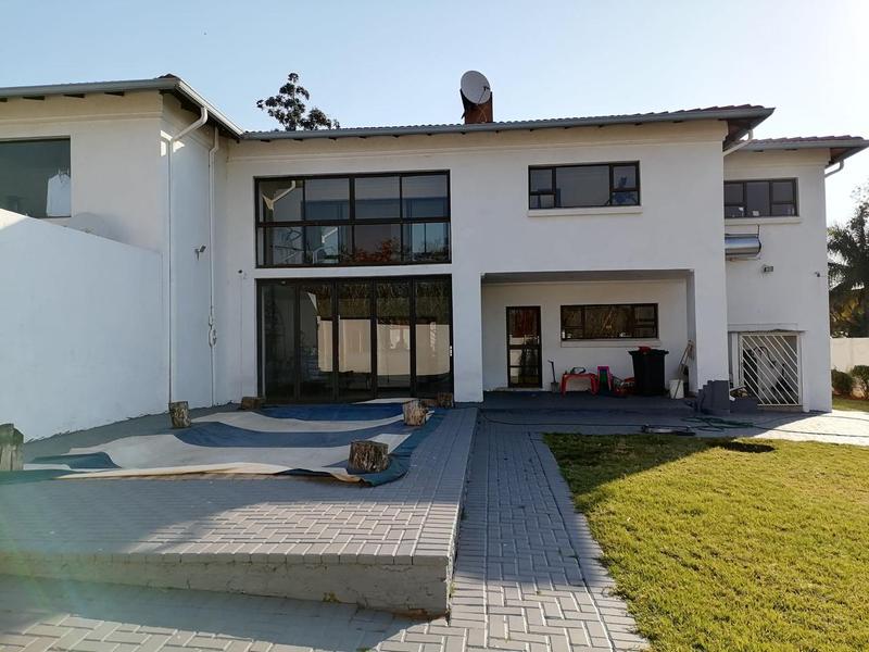 6 Bedroom Property for Sale in Ninapark Gauteng