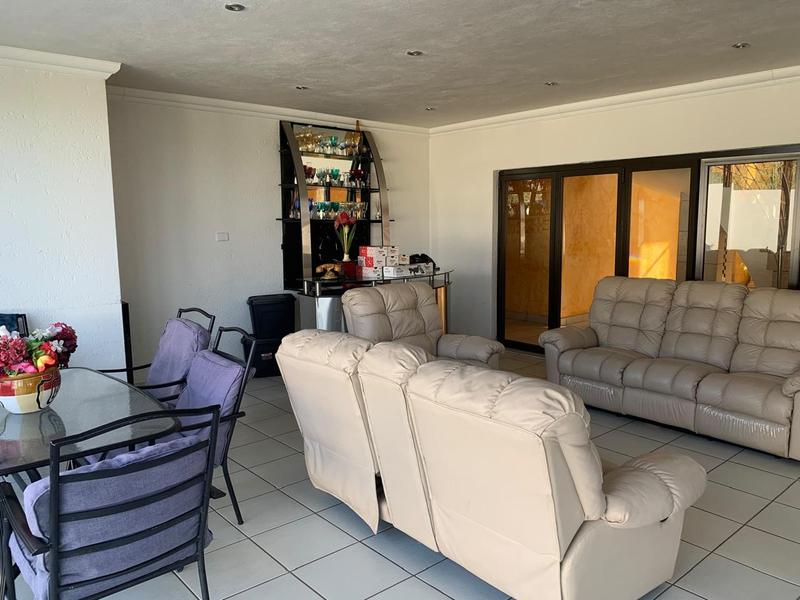 6 Bedroom Property for Sale in Ninapark Gauteng