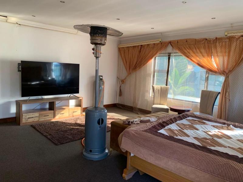 6 Bedroom Property for Sale in Ninapark Gauteng