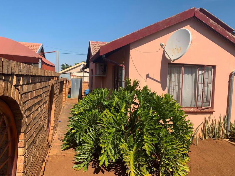 3 Bedroom Property for Sale in Soshanguve VV Gauteng