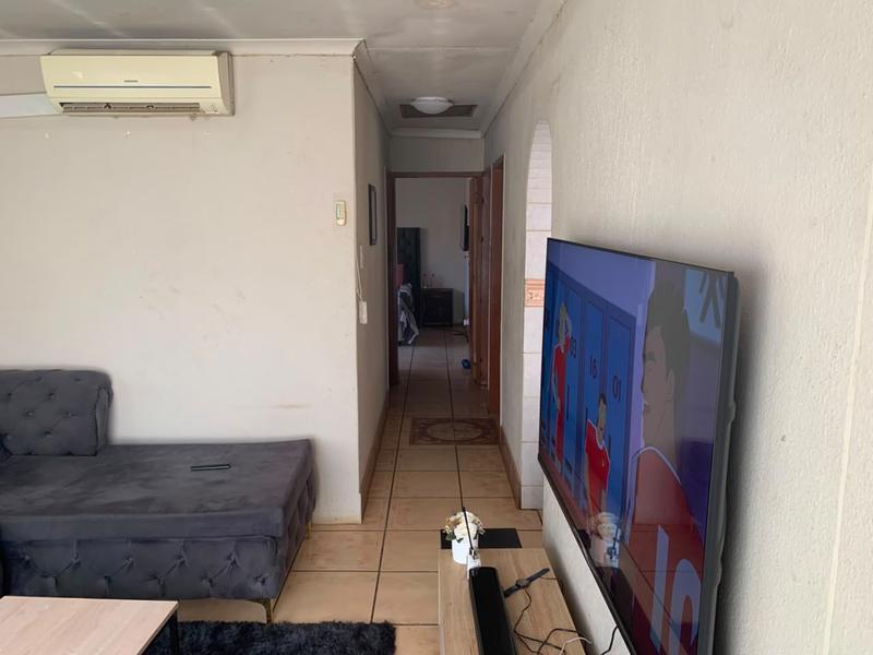 3 Bedroom Property for Sale in Soshanguve VV Gauteng