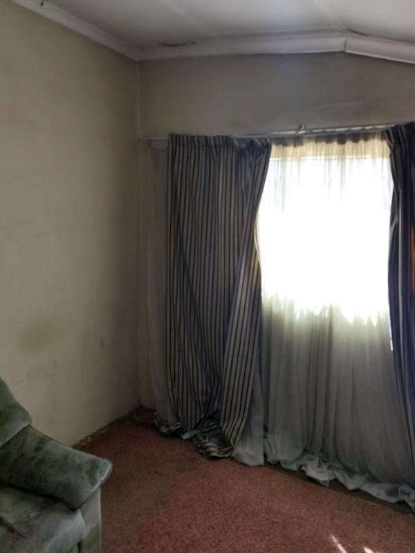 To Let 2 Bedroom Property for Rent in Senaoane Gauteng