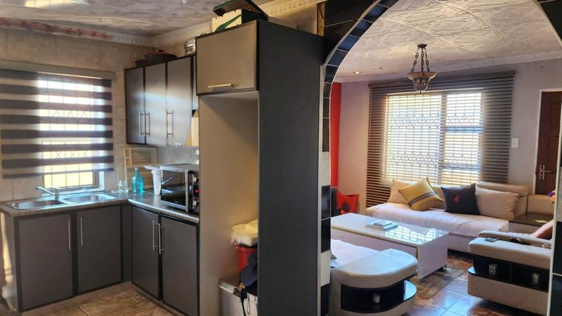 3 Bedroom Property for Sale in Bram Fischerville Gauteng