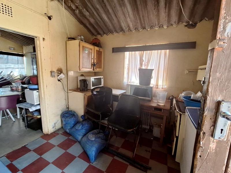 2 Bedroom Property for Sale in Mapetla Gauteng