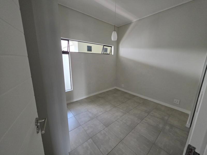 To Let 2 Bedroom Property for Rent in Mooikloof Gauteng