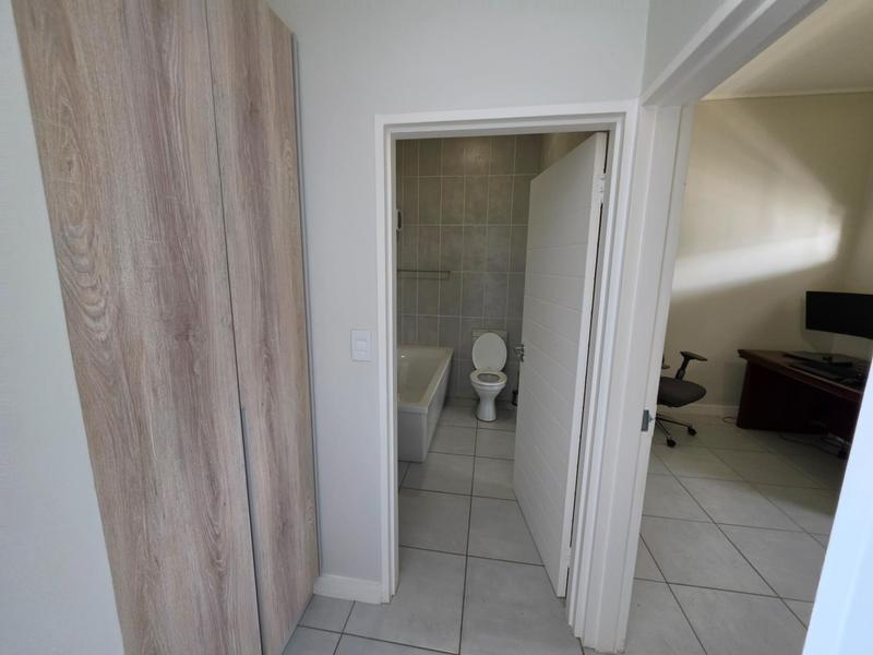 To Let 2 Bedroom Property for Rent in Mooikloof Gauteng
