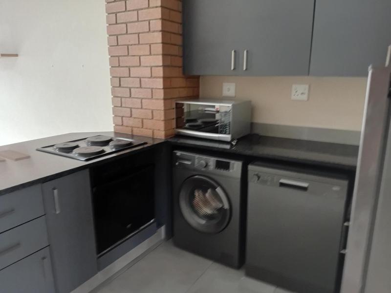 2 Bedroom Property for Sale in Waterfall Ridge Gauteng