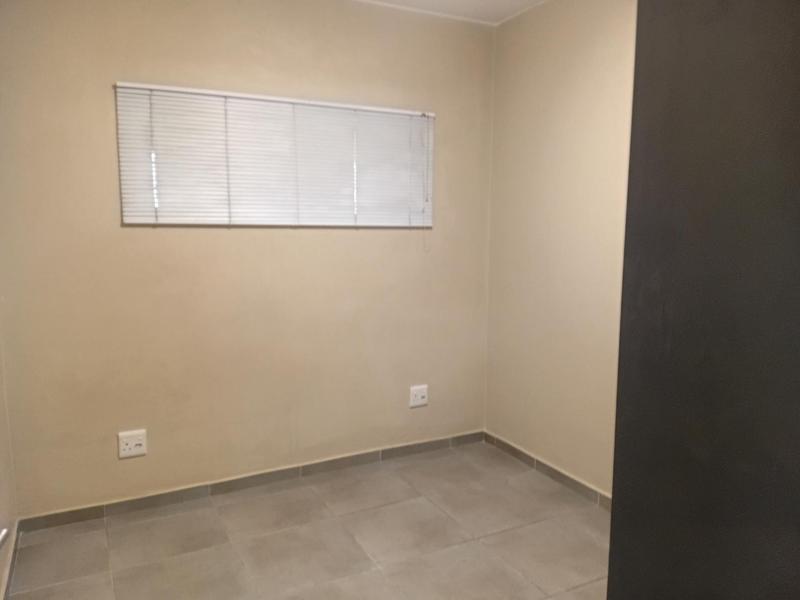 2 Bedroom Property for Sale in Waterfall Ridge Gauteng