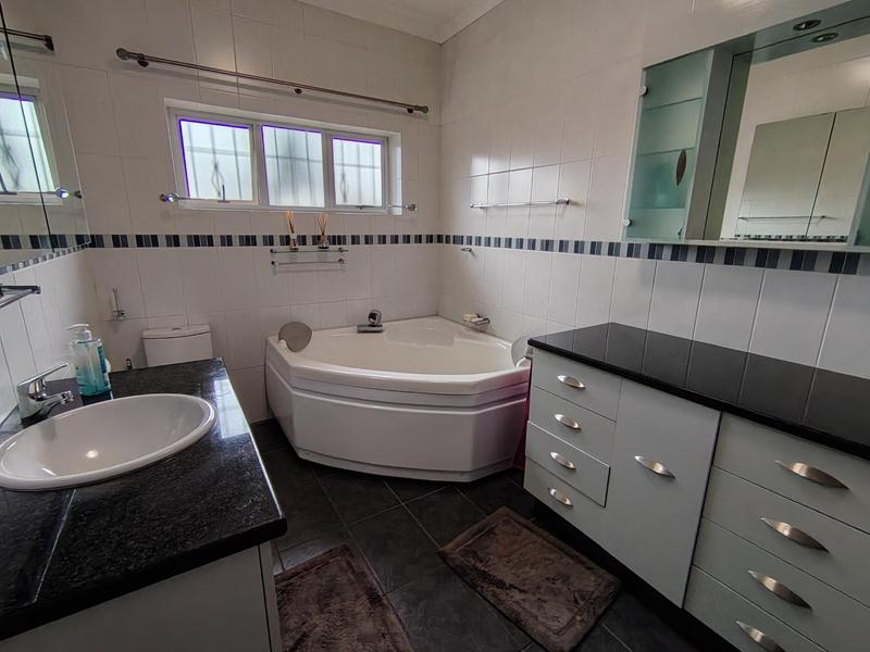 3 Bedroom Property for Sale in Dawnview Gauteng