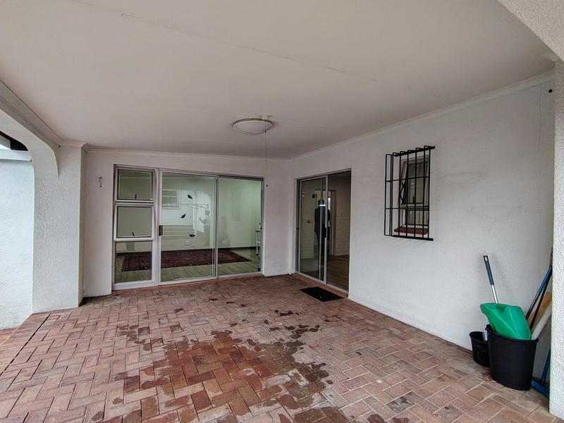 3 Bedroom Property for Sale in Dawnview Gauteng
