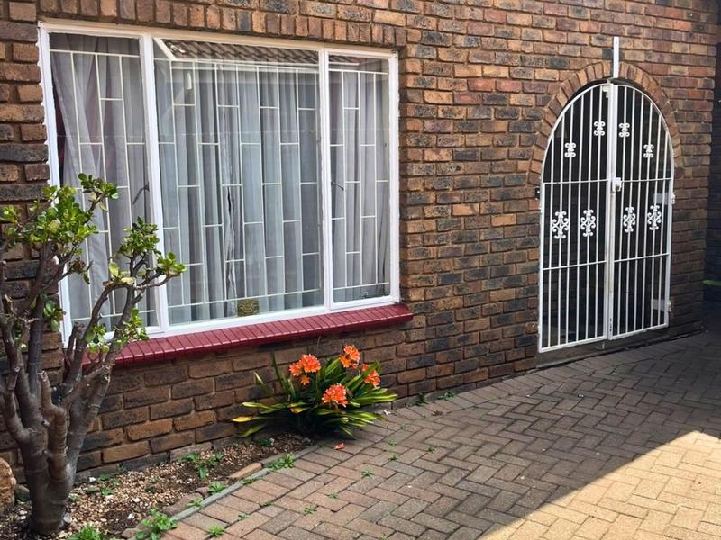 3 Bedroom Property for Sale in Birchleigh North Gauteng