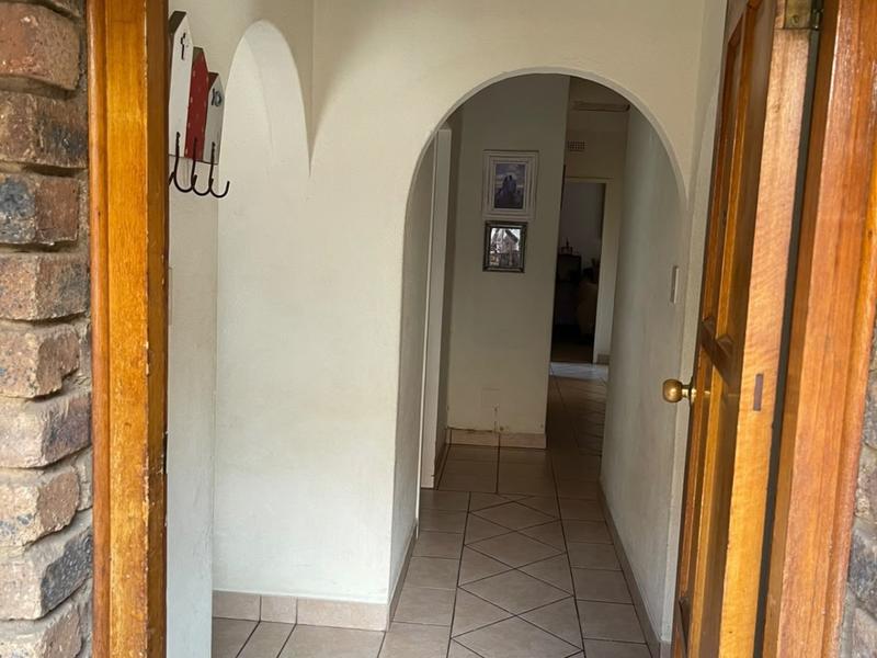 3 Bedroom Property for Sale in Birchleigh North Gauteng