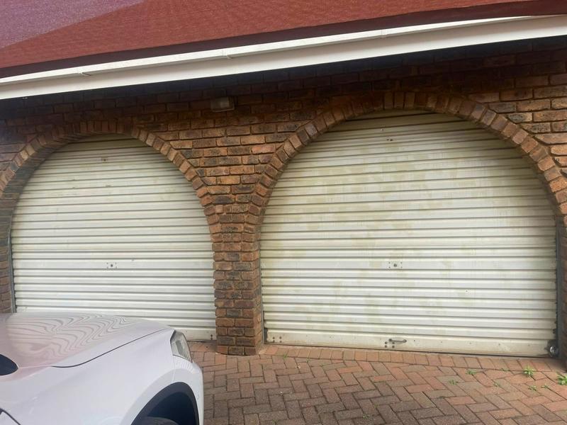 3 Bedroom Property for Sale in Birchleigh North Gauteng