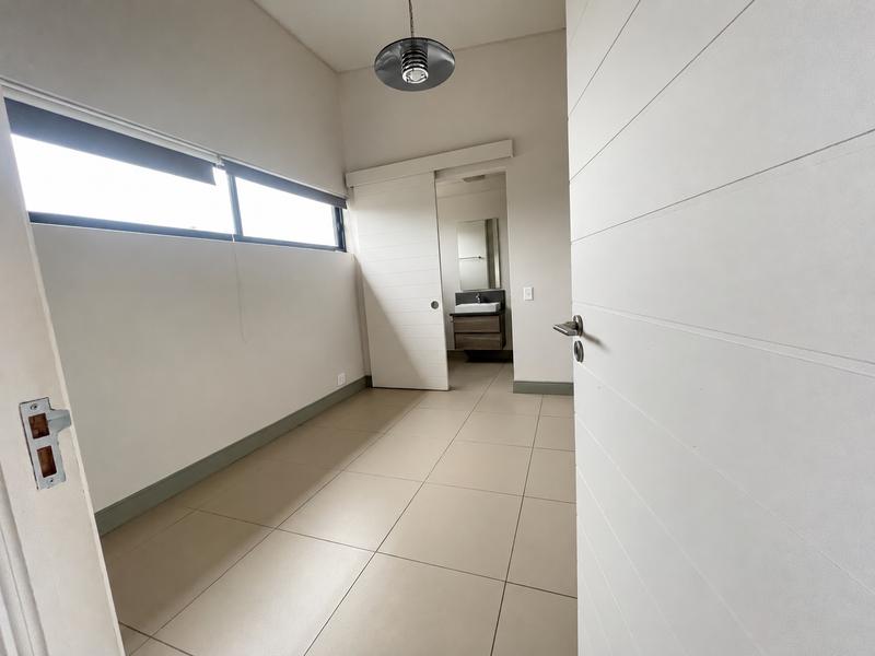 To Let 4 Bedroom Property for Rent in Waterkloof Ridge Gauteng
