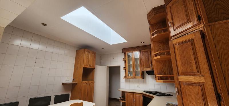 To Let 4 Bedroom Property for Rent in Klippoortjie Gauteng