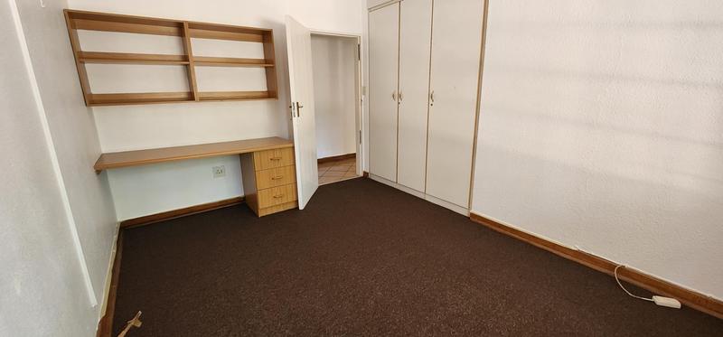 To Let 4 Bedroom Property for Rent in Klippoortjie Gauteng